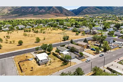 241 N 7th St E, Tooele, UT 84074 - Photo 69