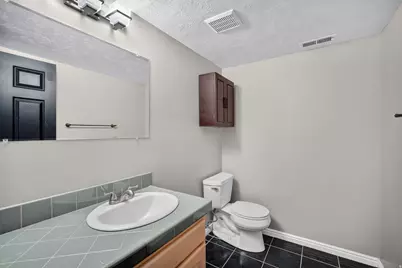 5 Quietwood Ln, Sandy, UT 84092 - Photo 37
