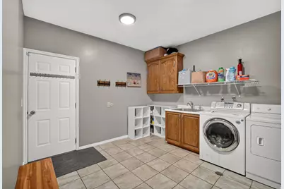 5 Quietwood Ln, Sandy, UT 84092 - Photo 39