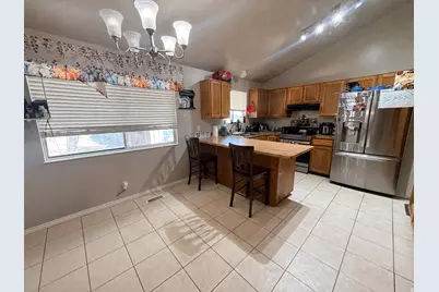 2466 N 1050 W, Layton, UT 84041 - Photo 5