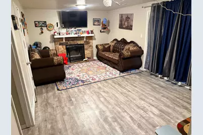 2466 N 1050 W, Layton, UT 84041 - Photo 9