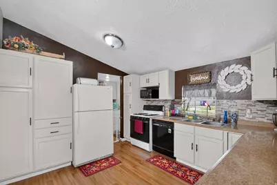 265 S 400 E, Mayfield, UT 84643 - Photo 13