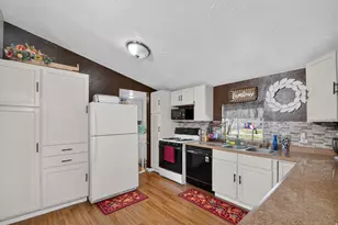 265 S 400 E, Mayfield, UT 84643 - Photo 13