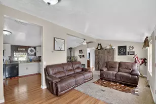 265 S 400 E, Mayfield, UT 84643 - Photo 9