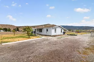 265 S 400 E, Mayfield, UT 84643 - Photo 3