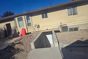 4627 S Solano Cir W, West Valley, UT 84120 - Photo 3