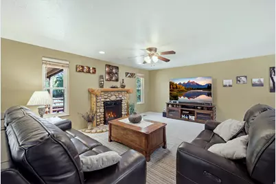 479 E Evesham Dr, Murray, UT 84107 - Photo 17