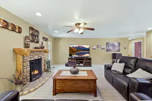 479 E Evesham Dr, Murray, UT 84107 - Photo 19