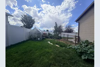 2117 N 220 W, Tooele, UT 84074 - Photo 37