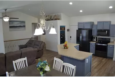 2117 N 220 W, Tooele, UT 84074 - Photo 7