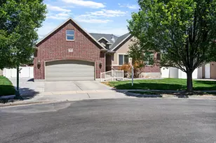 3246 W Palawan Way, Riverton, UT 84065 - Photo 5