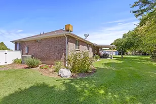 1417 W 1360 N, Clinton, UT 84015 - Photo 39