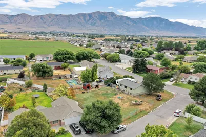 1198 Riverview Dr, Garland, UT 84312 - Photo 23