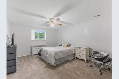 5677 S Aspen Ct E, South Ogden, UT 84403 - Photo 17