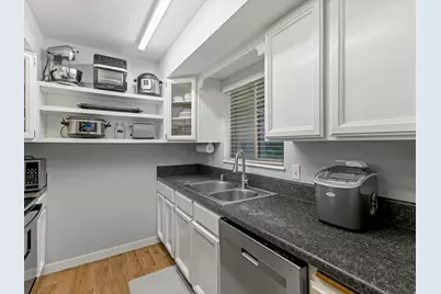 5677 S Aspen Ct E, South Ogden, UT 84403 - Photo 11