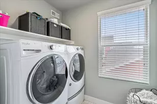 2052 W Phillips St, Kaysville, UT 84037 - Photo 29