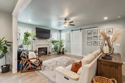 2052 W Phillips St, Kaysville, UT 84037 - Photo 11
