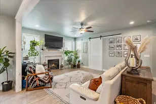 2052 W Phillips St, Kaysville, UT 84037 - Photo 11