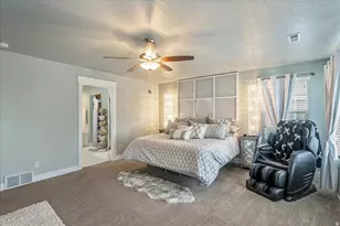 2052 W Phillips St, Kaysville, UT 84037 - Photo 21