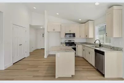 1862 E Magnolia Cir, Eagle Mountain, UT 84005 - Photo 9