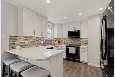 1102 E Sleepy Hollow Ln S, Sandy, UT 84094 - Photo 7