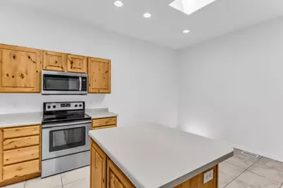 44 W 200 N #5, Bountiful, UT 84010 - Photo 15