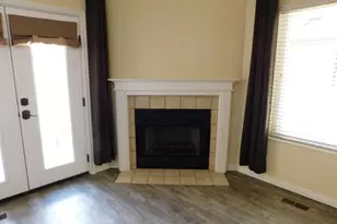 785 E Autumn Field Dr S, Salt Lake City, UT 84106 - Photo 9