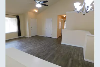785 E Autumn Field Dr S, Salt Lake City, UT 84106 - Photo 3