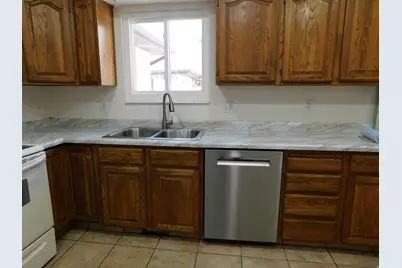 785 E Autumn Field Dr S, Salt Lake City, UT 84106 - Photo 7