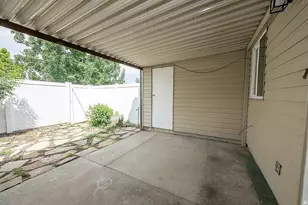 547 N 200 W, Bountiful, UT 84010 - Photo 17