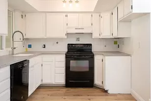 547 N 200 W, Bountiful, UT 84010 - Photo 5