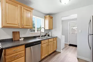 676 N Ann St W, Clearfield, UT 84015 - Photo 17