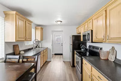 676 N Ann St W, Clearfield, UT 84015 - Photo 15