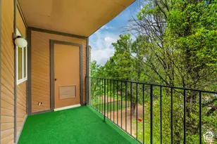 2438 S Elizabeth St, Salt Lake City, UT 84106 - Photo 27