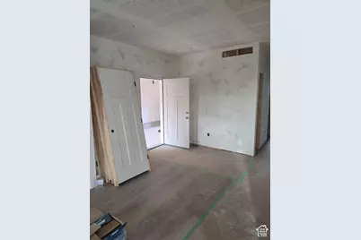 4878 S Ridgeline Dr, Washington Terrace, UT 84405 - Photo 5