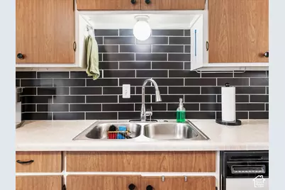 1327 Hudson, Ogden, UT 84404 - Photo 9