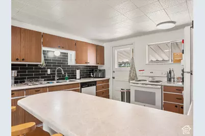 1327 Hudson, Ogden, UT 84404 - Photo 3