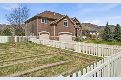 5462 E 2575 N, Eden, UT 84310 - Photo 3