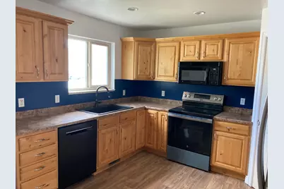 101 E 630 N #25, Smithfield, UT 84335 - Photo 3