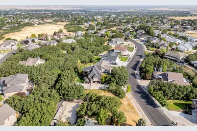 692 S Deer Hollow Rd, Tooele, UT 84074 - Photo 11