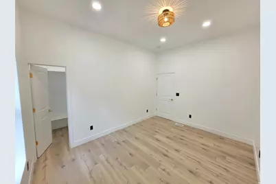 139 S Dooley Ct, Salt Lake City, UT 84102 - Photo 11