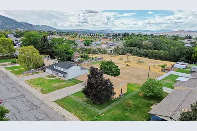 626 S 400 E #A-B, Payson, UT 84651 - Photo 19