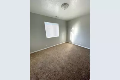 5634 S 1150 W, Riverdale, UT 84405 - Photo 11