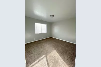 5634 S 1150 W, Riverdale, UT 84405 - Photo 7