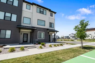 424 S 900 W, American Fork, UT 84003 - Photo 3