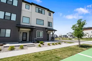 424 S 900 W, American Fork, UT 84003 - Photo 3