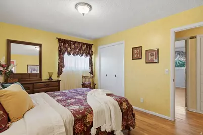 920 N 325 W, Bountiful, UT 84010 - Photo 9