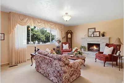 920 N 325 W, Bountiful, UT 84010 - Photo 3