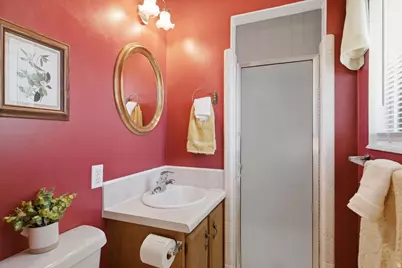 920 N 325 W, Bountiful, UT 84010 - Photo 11