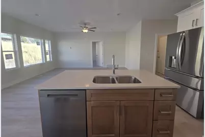 1572 S 3170 E, Spanish Fork, UT 84660 - Photo 5